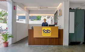 Fabhotel Saraswati Niwas - Nr Sinhagad College
